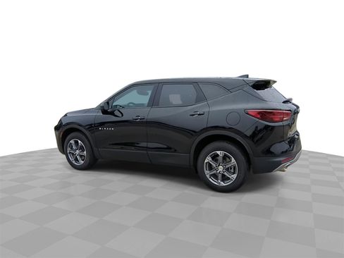 Certified 2023 Chevrolet Blazer LT image 6