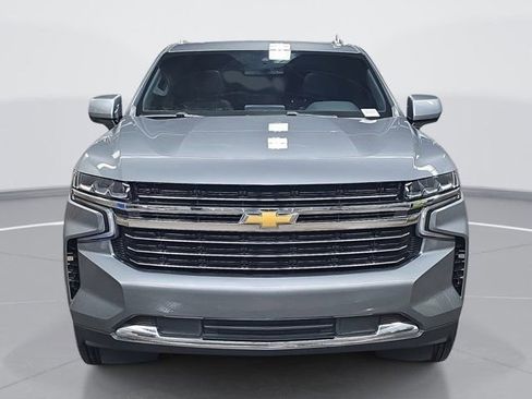 Used 2021 Chevrolet Suburban LT image 8