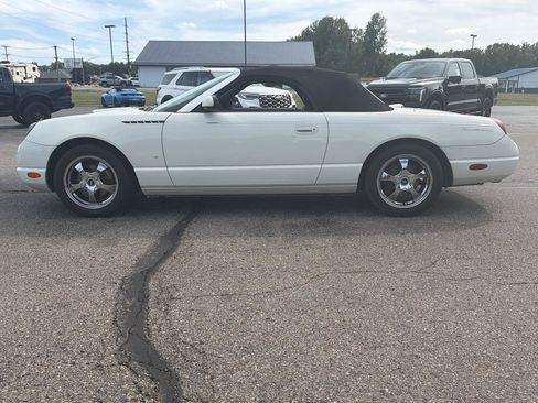 Used 2002 Ford Thunderbird RWD image 8