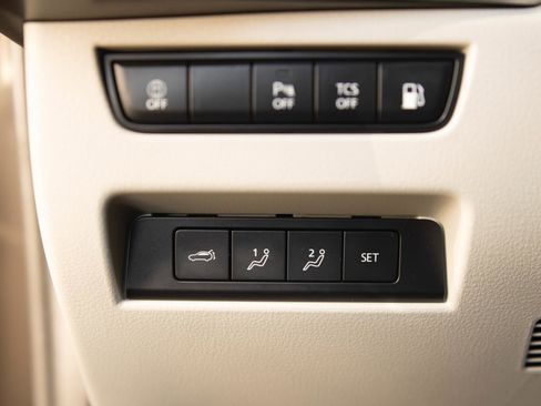 Used 2024 MAZDA CX-90 Plug-In Hybrid w/ Premium Plus image 12