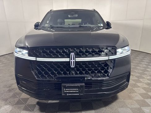 New 2025 Lincoln Navigator L Reserve w/ Jet Appearance Package AWD/4WD image 8