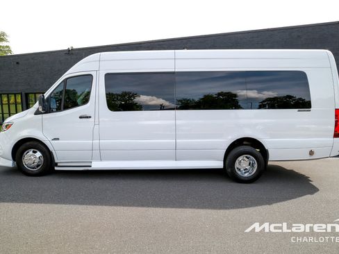Used 2023 Mercedes-Benz Sprinter 3500 image 5