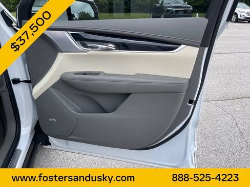 Used 2024 Cadillac XT6 Premium Luxury FWD image 13