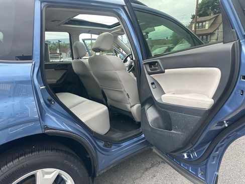 Used 2015 Subaru Forester 2.5i Premium w/ All-Weather Package AWD/4WD image 20
