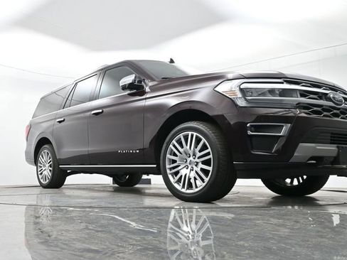 Used 2023 Ford Expedition Max Platinum image 28