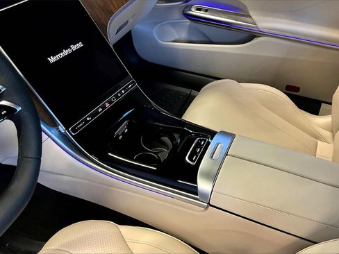 New 2026 Mercedes-Benz CLE 300 4MATIC Cabriolet image 7