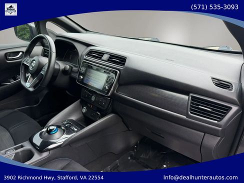 Used 2018 Nissan Leaf SV w/ SV Technology Package FWD image 20