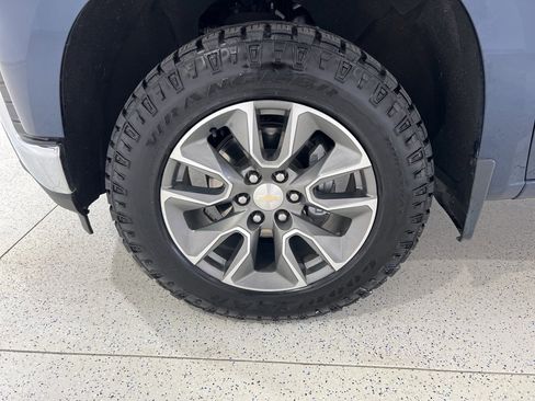 Used 2021 Chevrolet Silverado 1500 LT image 27