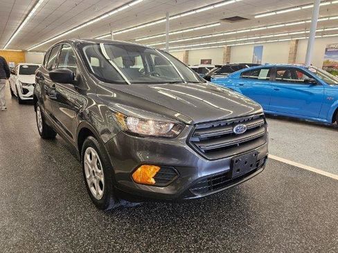 Used 2019 Ford Escape S FWD image 3