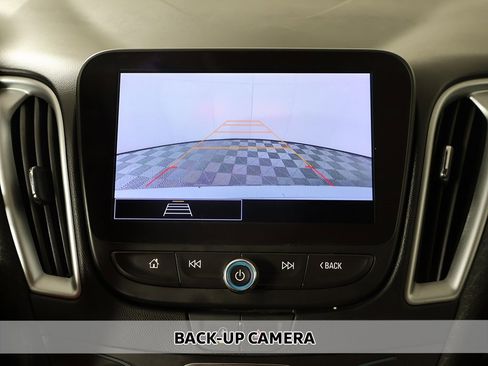 Used 2024 Chevrolet Malibu LT image 4