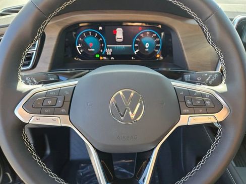 New 2026 Volkswagen Atlas SE FWD image 9