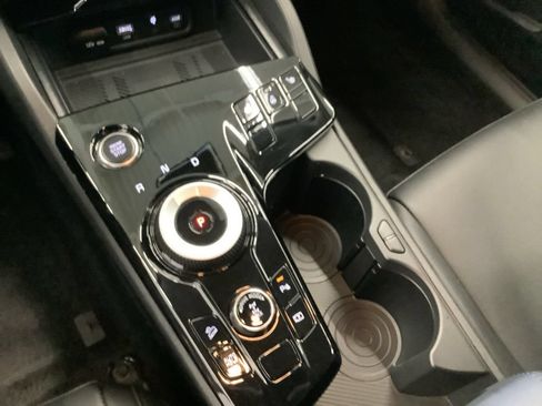 Certified 2023 Kia Sportage EX AWD/4WD image 13