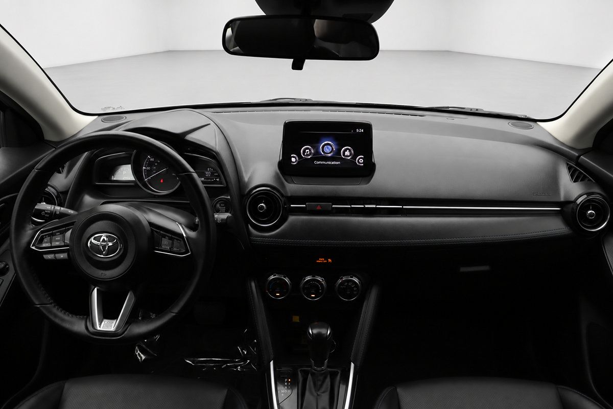 Used 2020 Toyota Yaris XLE FWD image 19