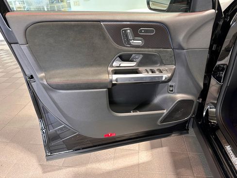 Certified 2024 Mercedes-Benz GLB 250 4MATIC image 11