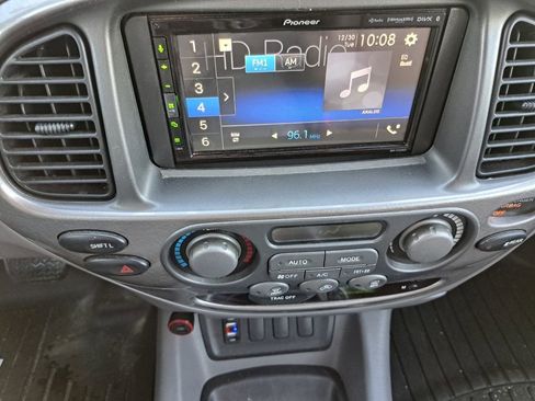 Used 2005 Toyota Sequoia Limited image 10