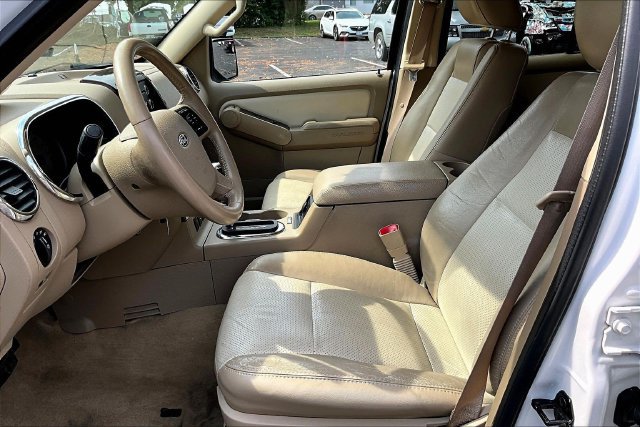 Used 2010 Ford Explorer Limited AWD/4WD image 4