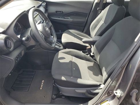Used 2024 Nissan Kicks S image 15