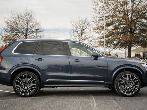 New 2026 Volvo XC90 B6 Plus image 3