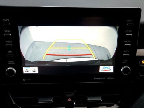 Used 2022 Toyota Camry SE image 29