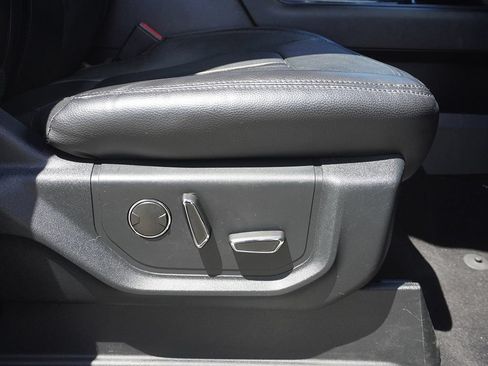 Used 2020 Ford Expedition Max Limited AWD/4WD image 32
