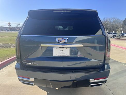 New 2026 Cadillac Escalade ESV Luxury w/ LPO, Radiant Package image 4