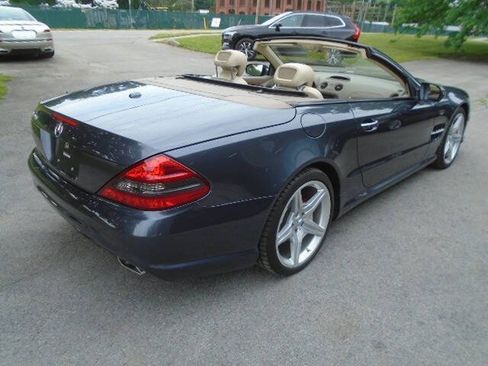 Used 2009 Mercedes-Benz SL 550 image 7