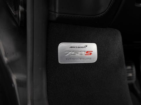 Used 2024 McLaren 750S Spider RWD image 14