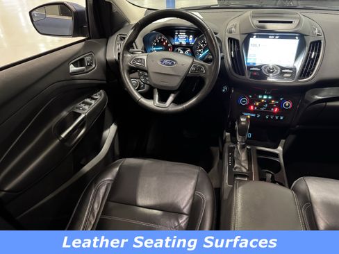Used 2018 Ford Escape Titanium image 4