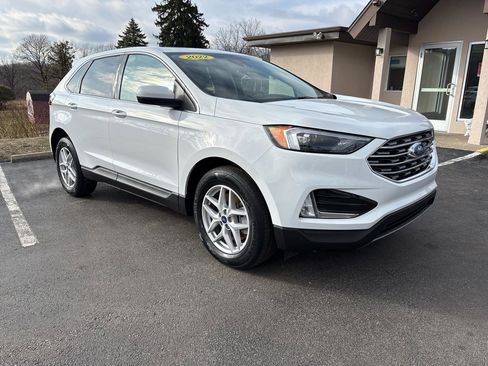 Used 2022 Ford Edge SEL w/ Convenience Package AWD/4WD image 3