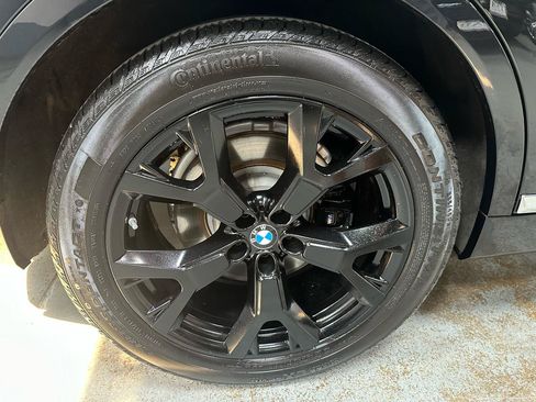 Used 2022 BMW X7 xDrive40i w/ Executive Package AWD/4WD image 26