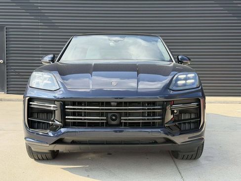 New 2026 Porsche Cayenne Turbo AWD/4WD image 7