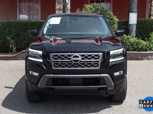 Used 2024 Nissan Frontier SL w/ Technology Package image 3