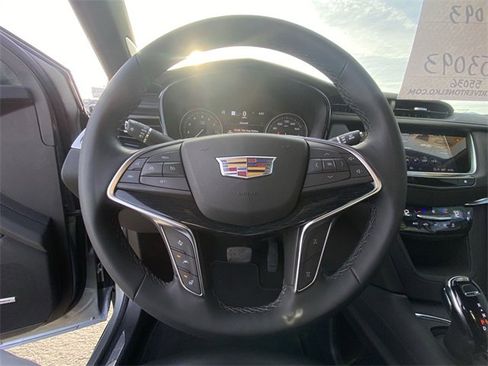 Used 2025 Cadillac XT5 Premium Luxury w/ Technology Package image 14