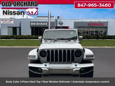 Used 2023 Jeep Wrangler Unlimited Sahara AWD/4WD image 2