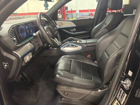 Used 2020 Mercedes-Benz GLS 450 4MATIC image 5