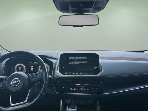 Used 2023 Nissan Rogue Platinum w/ Platinum Premium Package FWD image 9