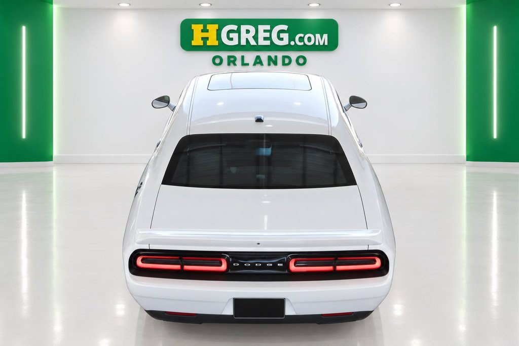 Used 2018 Dodge Challenger SXT RWD image 2