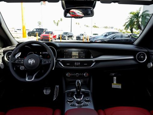 New 2025 Alfa Romeo Stelvio Sprint image 32