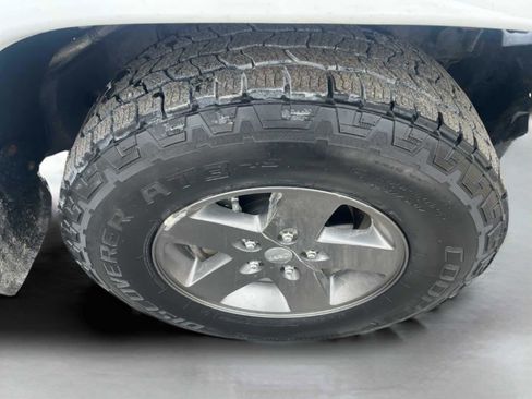 Used 2015 Jeep Wrangler Unlimited Sport image 12