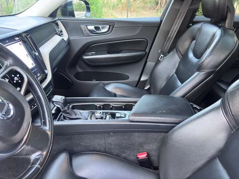 Used 2018 Volvo XC60 T5 Inscription w/ Convenience Package AWD/4WD image 31