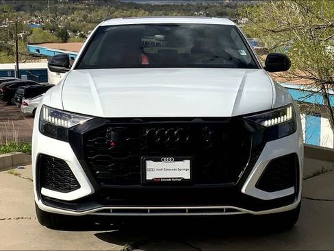 Used 2023 Audi RS Q8 image 3