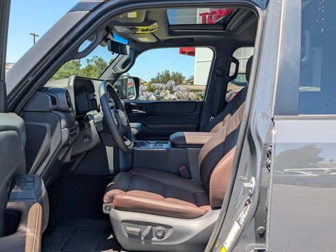 Used 2026 Toyota Land Cruiser w/ Premium Package AWD/4WD image 5
