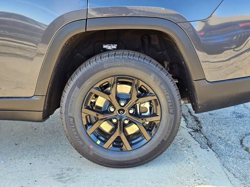 New 2026 Jeep Grand Cherokee L Altitude RWD image 8
