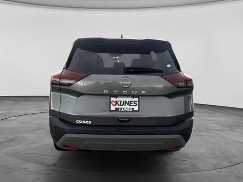 Used 2023 Nissan Rogue S FWD image 12