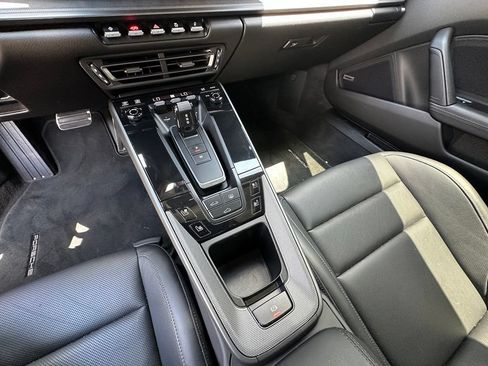 Certified 2024 Porsche 911 Carrera RWD image 34