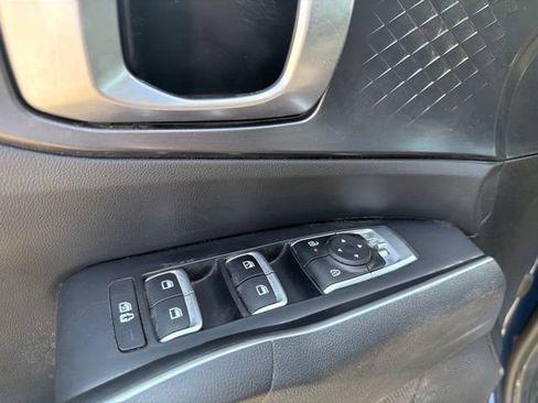 Used 2024 Kia Sorento S w/ Panoramic Sunroof Package FWD image 14
