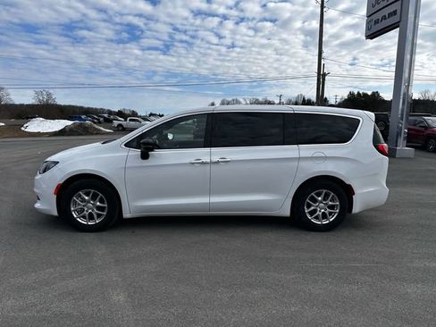 New 2026 Chrysler Voyager LX FWD image 2