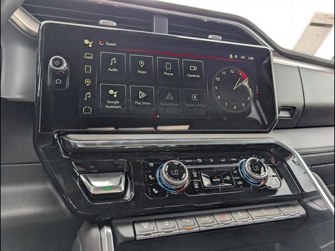 New 2026 GMC Sierra 2500 Denali w/ Denali Reserve Package image 14