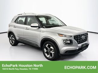Used 2025 Hyundai Venue SEL FWD video 1