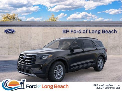New 2026 Ford Explorer Active w/ Active Comfort Package RWD image 1